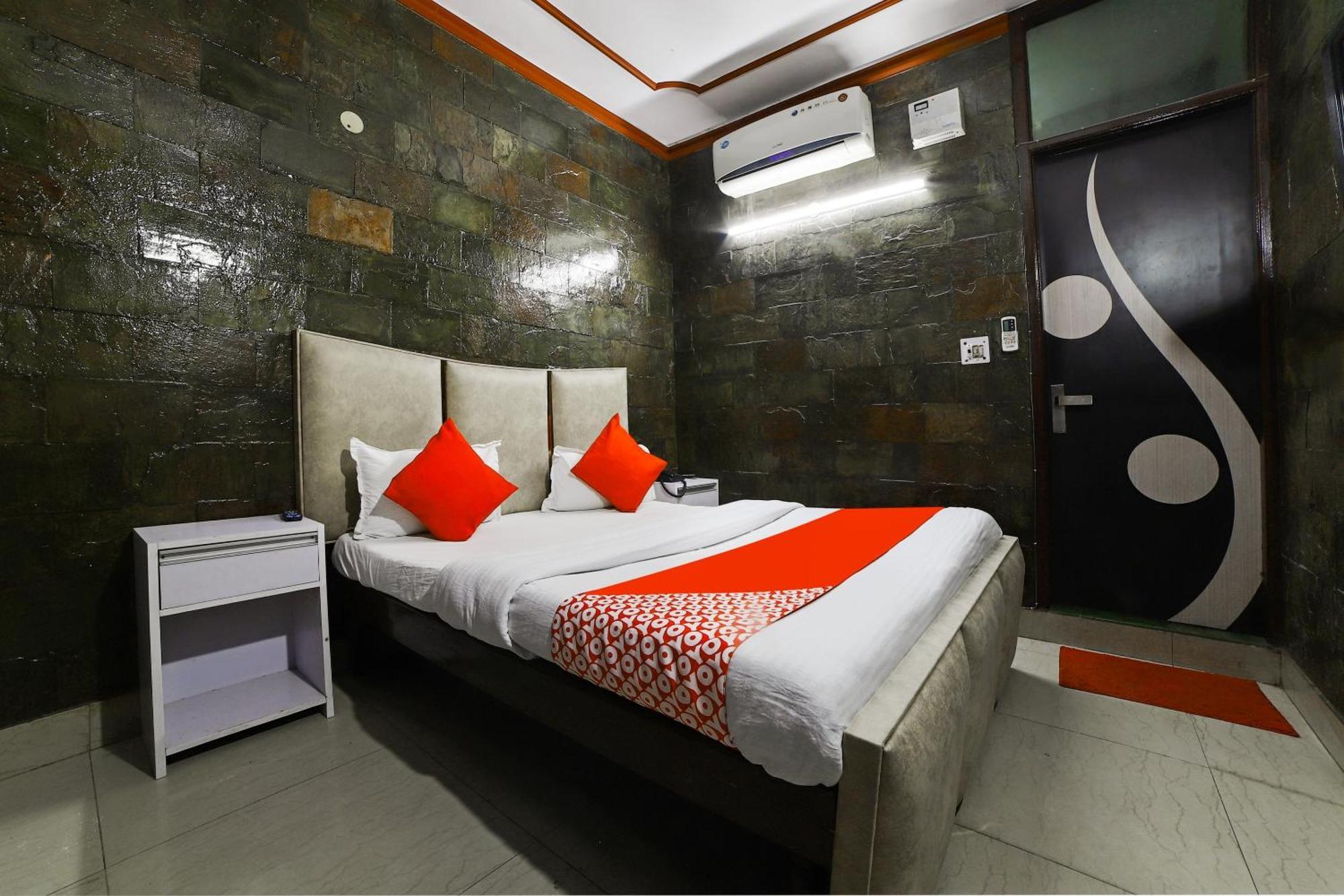 ניו דלהי Hotel O Garg Inn מראה חיצוני תמונה